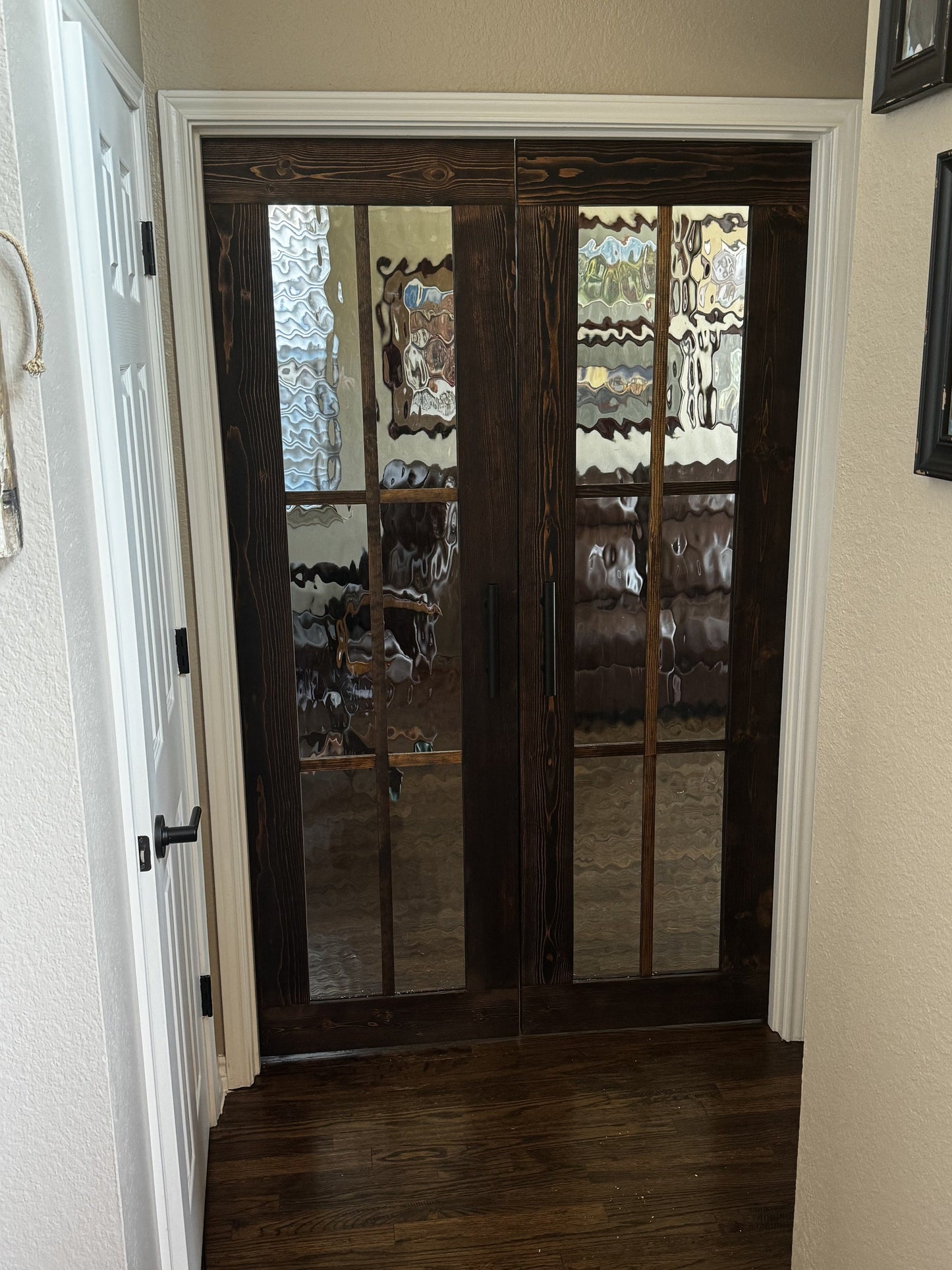 Horizontal Slat Door with Textured Glass Panels