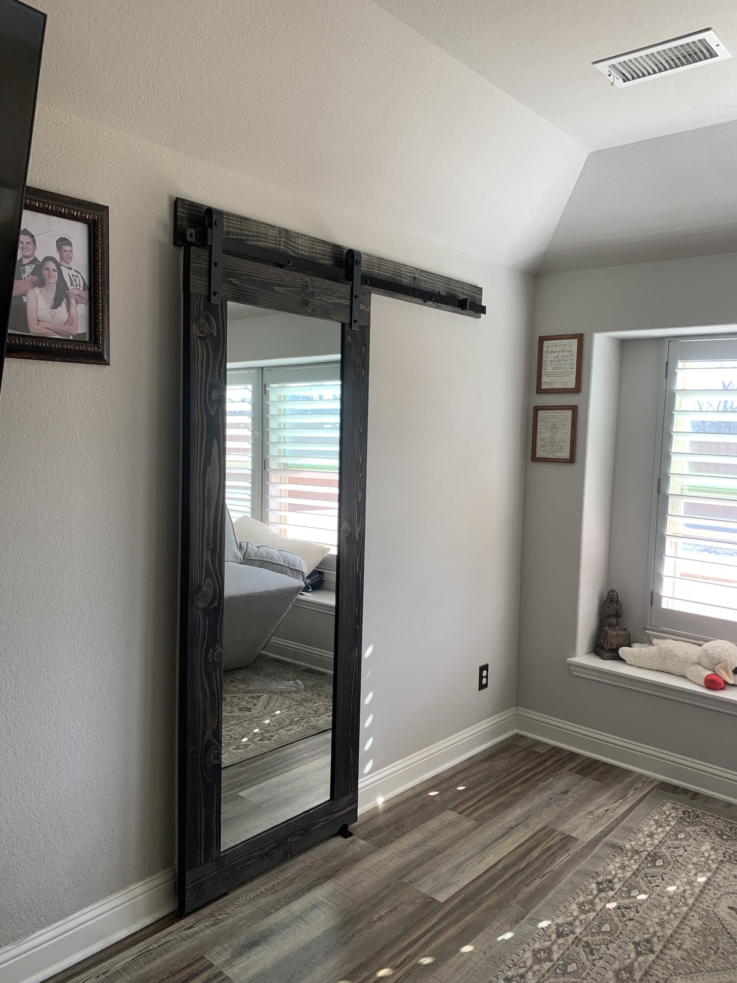 Rustic Flat Board Sliding Barn Door with Mirror