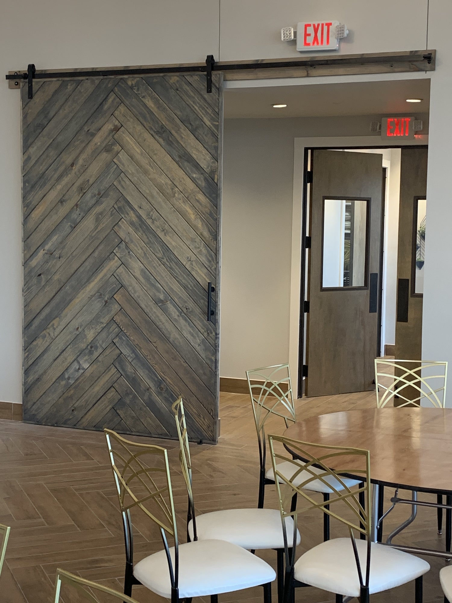 Chevron Design Sliding Barn Door with Handle