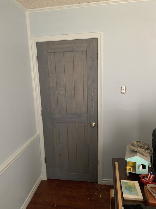 Rustic Flat Panel Door with Round Knob